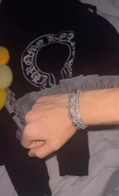 UNBOUND BRACELET